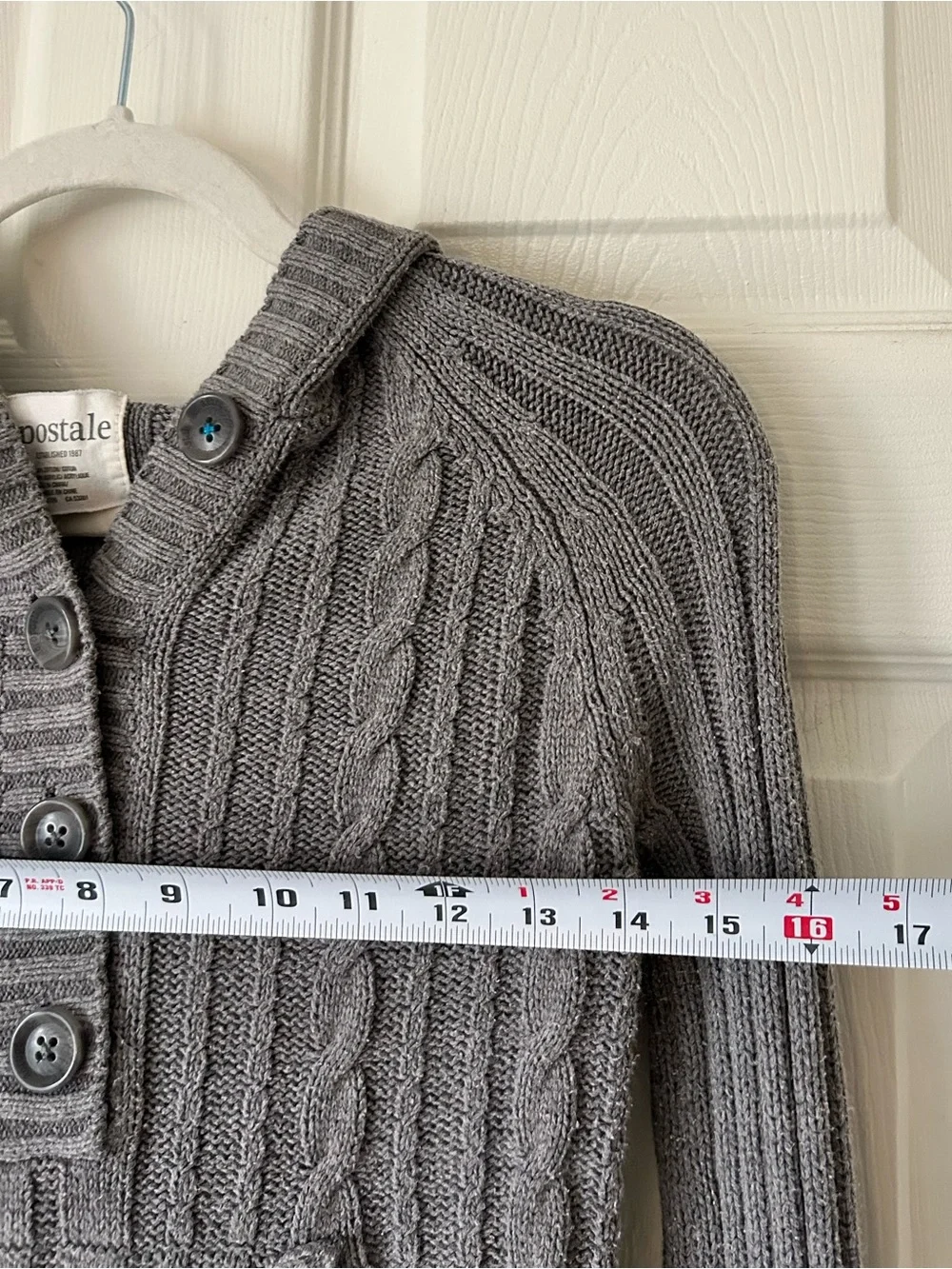 Aeropostale Gray Cable-Knit V-Neck Hooded Sweater – Size Medium — BOGO - Picture 8 of 11